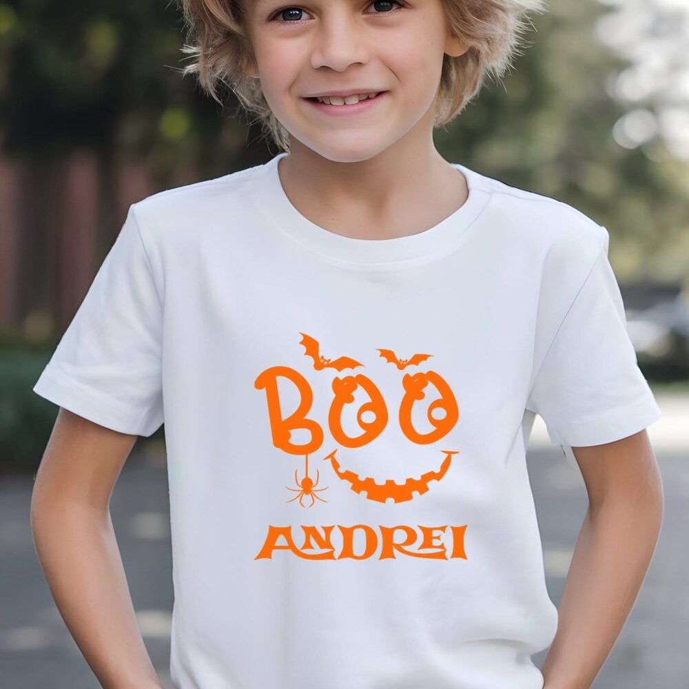Tricou Halloween personalizat copii – BOO cu nume – Cadou tematic unic și amuzant
