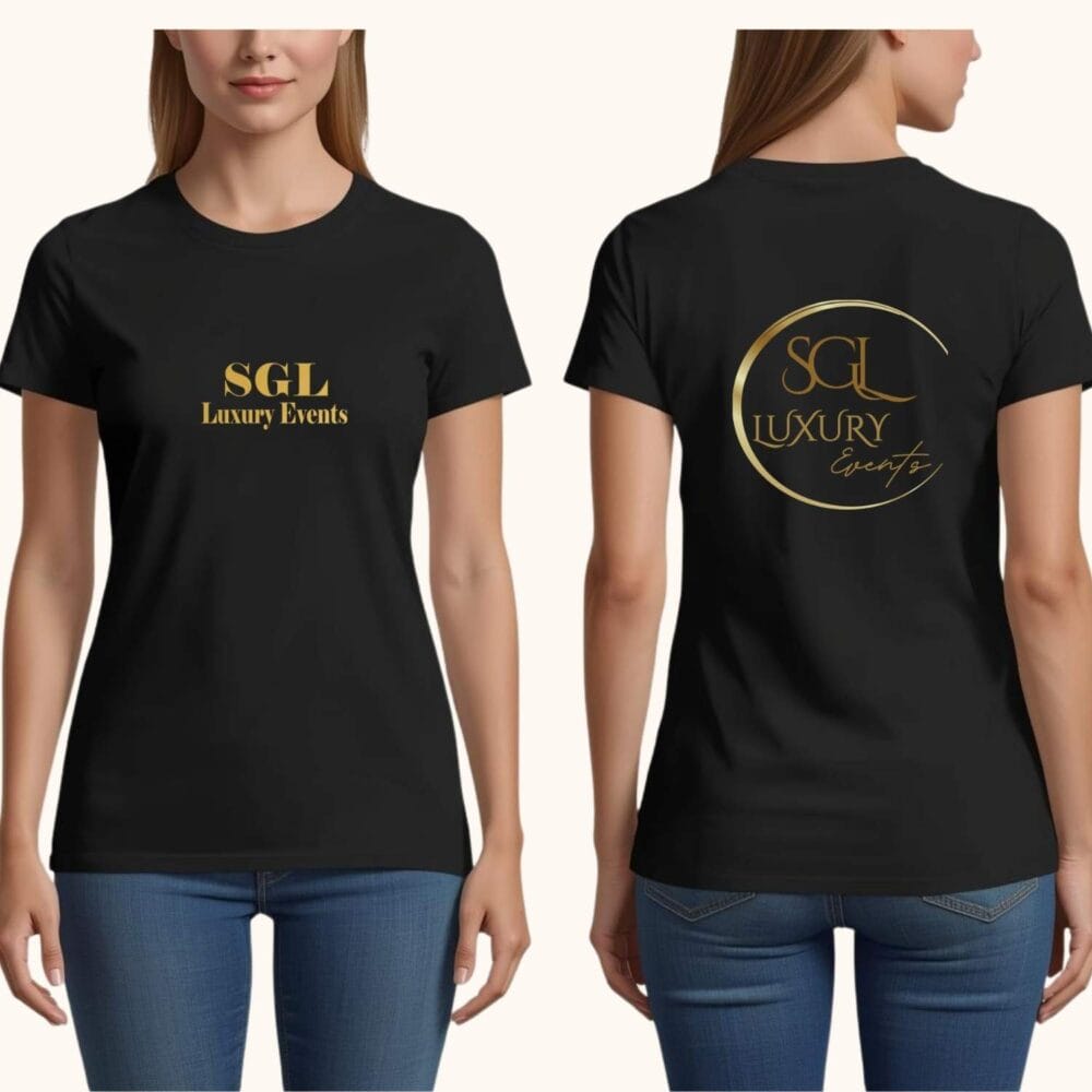 Tricou personalizat corporate cu logo mare centru – model femeie, branding vizibil