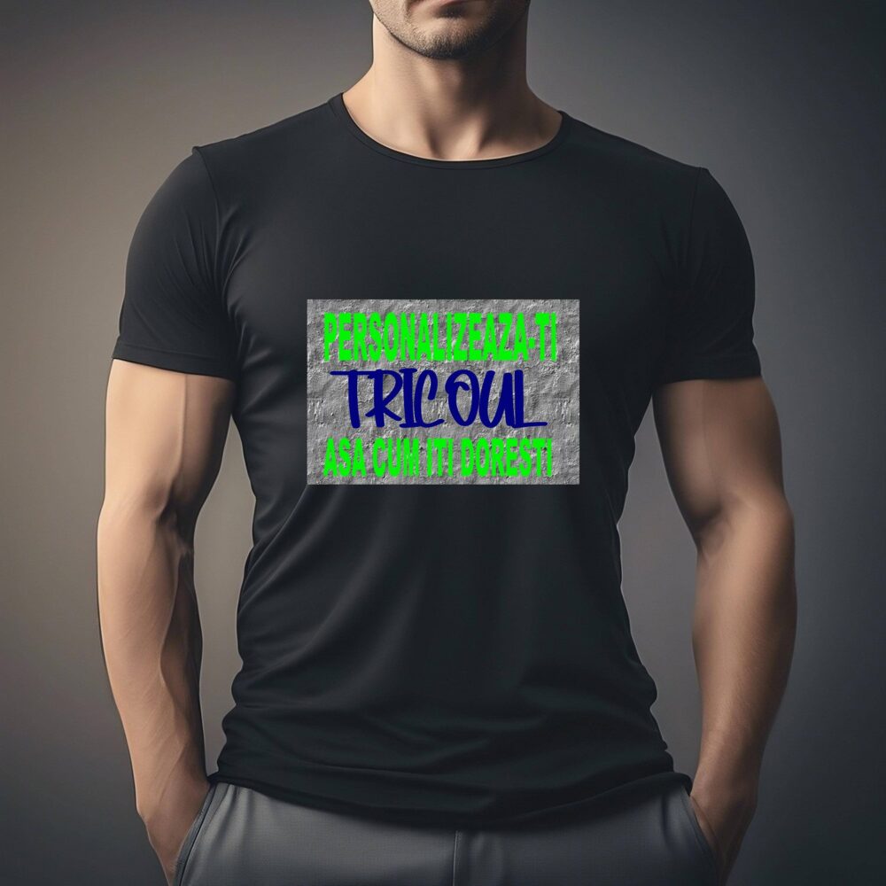 Model poarta tricou negru din bumbac, personalizat online dupa preferinte. Text, mesaj sua grafica proprie, personalizare custom