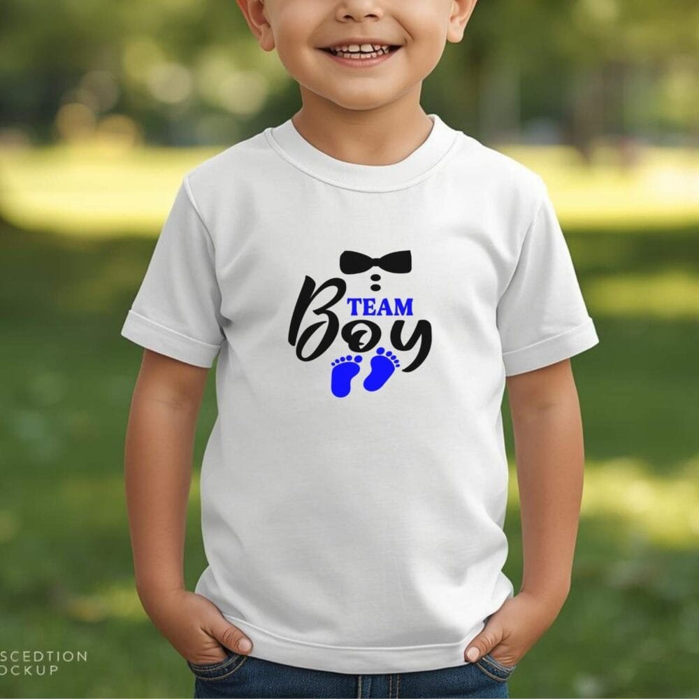 Tricou copii gender reveal – Team Boy (alb, lifestyle)