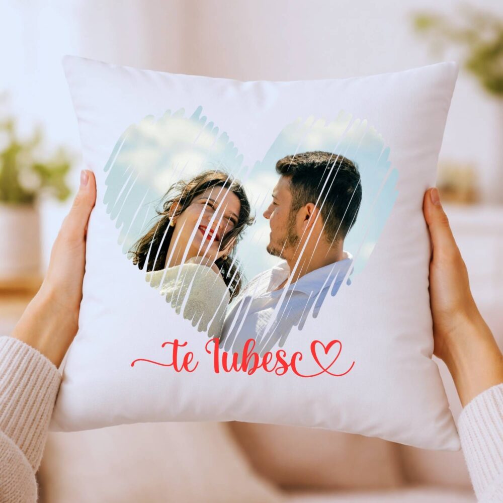 Pernă pătrată personalizată cu fotografie și mesaj Te iubesc