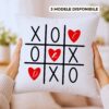Pernă personalizată XOXO cu nume, inițiale sau mesaj. Cadou cu iubire pentru îndrăgostiți