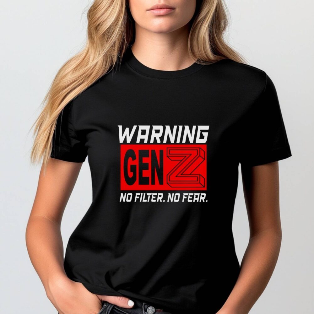 Tricou Gen Z unisex negru WARNING GEN Z, design îndrăzneț pentru femei