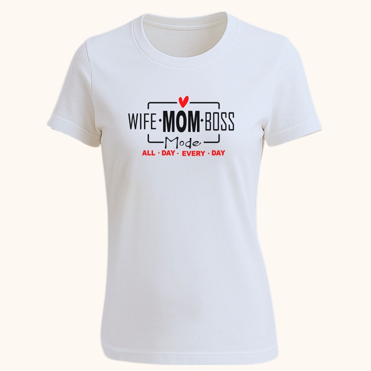 tricou-personalizat-wife-mom-boss-nume-an-alb-mockup-femei Mockup tricou damă alb personalizat Wife Mom Boss cu nume și an – croială cambrată