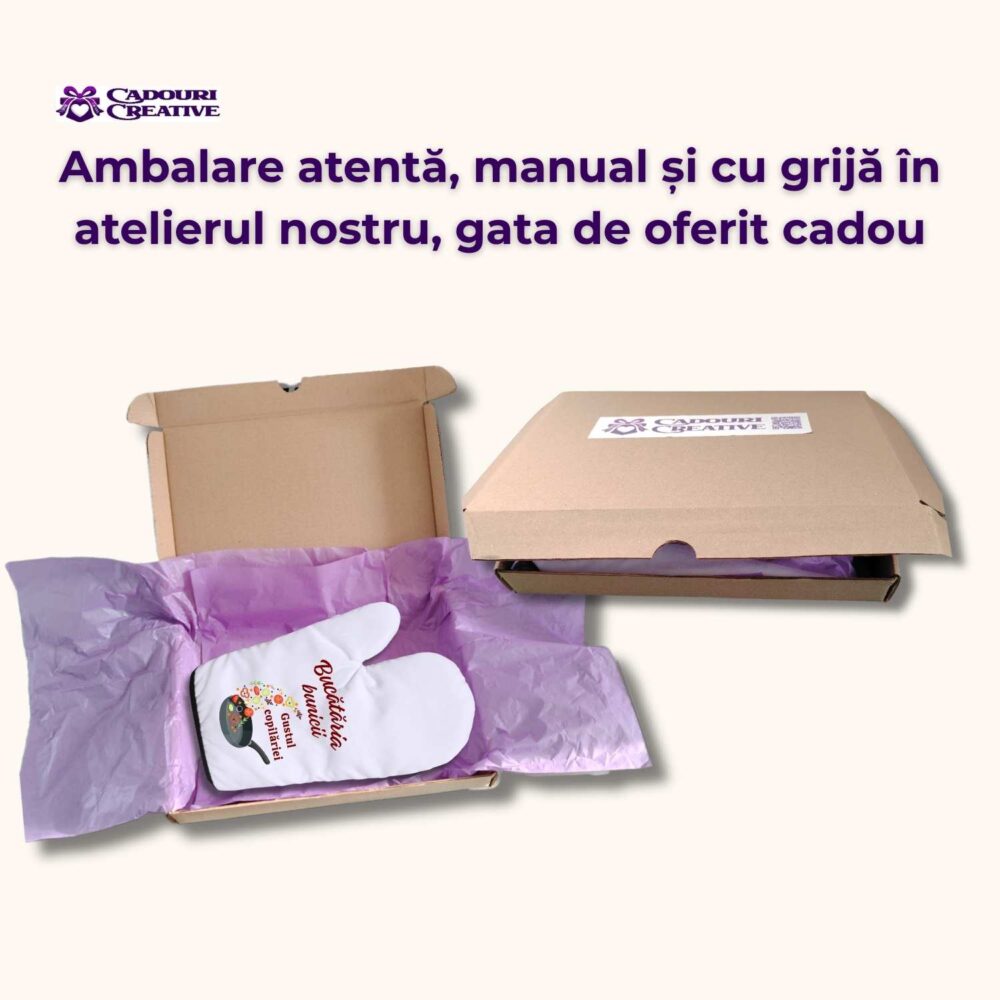 Ambalare atentă pentru mănușă de bucătărie personalizată pentru bunica, gata de oferit cadou