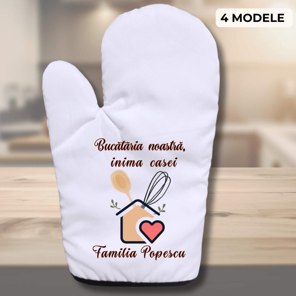 Mănușă de bucătărie personalizată pentru casă nouă. Model - Bucătăria noastră, inima casei, cadou personalizat pentru familie și casă nouă