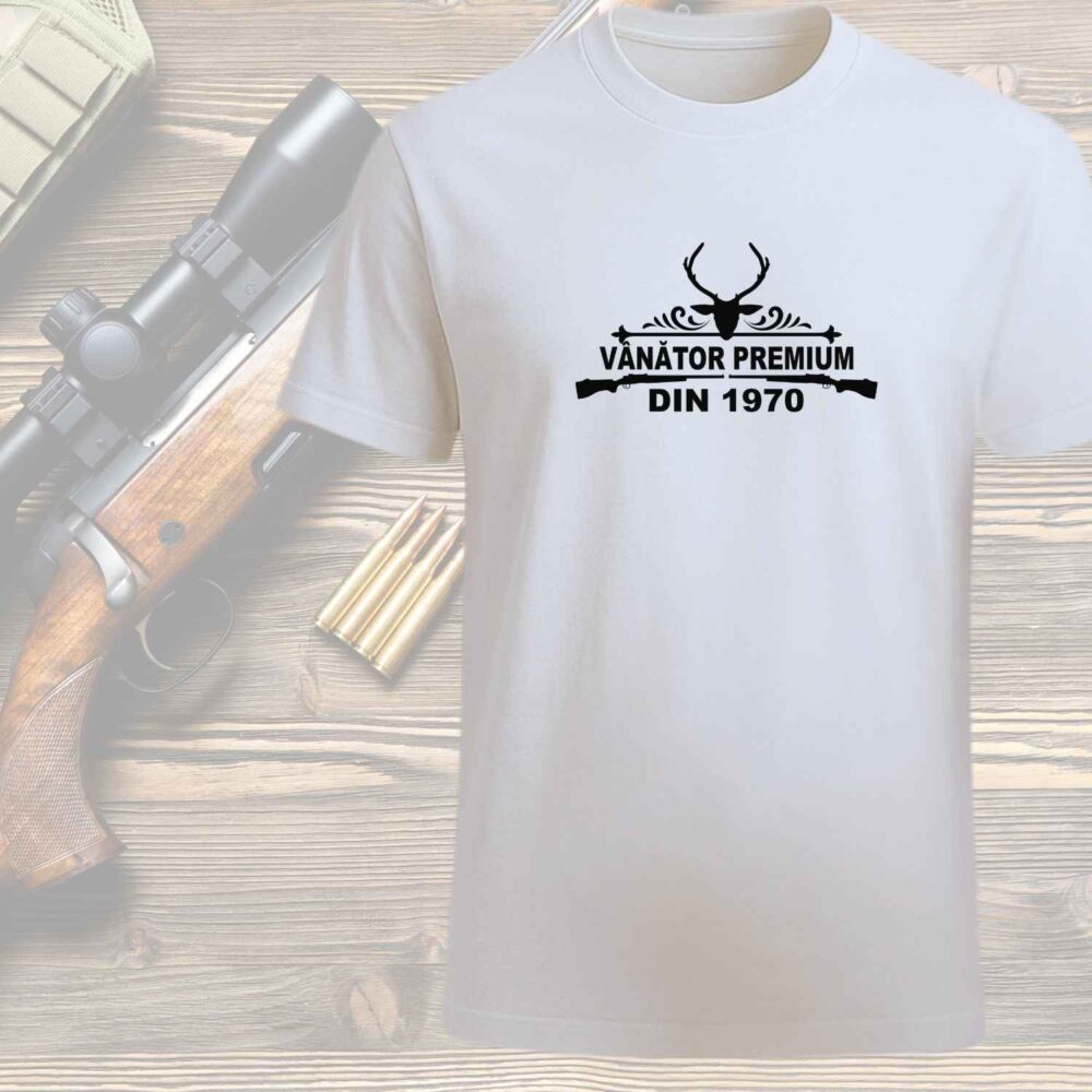 Tricou vânător personalizat cu an „din 1970” – alb, cadou pentru tată sau bunic vânător