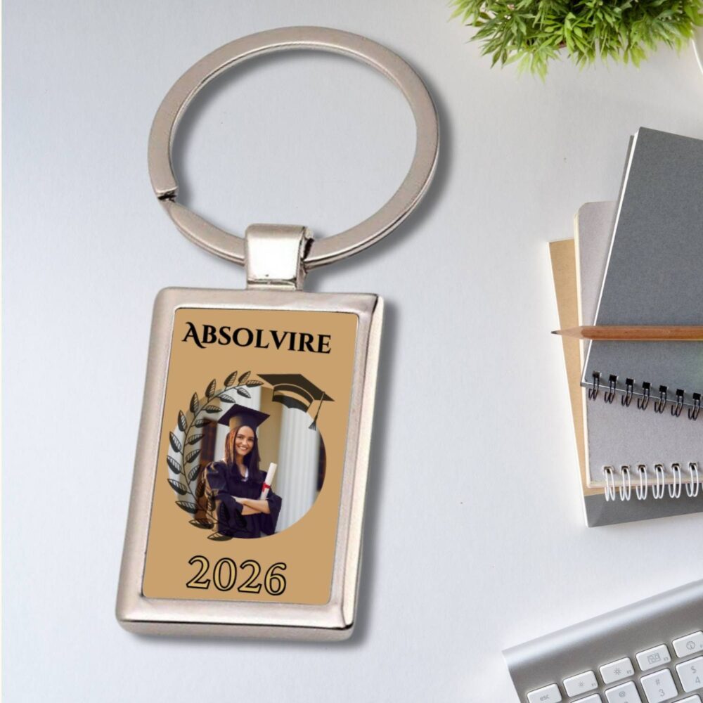 Breloc personalizat absolvire cu fotografie și an, model Champagne Clasic, cadou elegant personalizat cu promoția