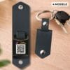 Breloc cu logo si QR corporate premium personalizat pentru contact, model business elegant cu husă ecologică