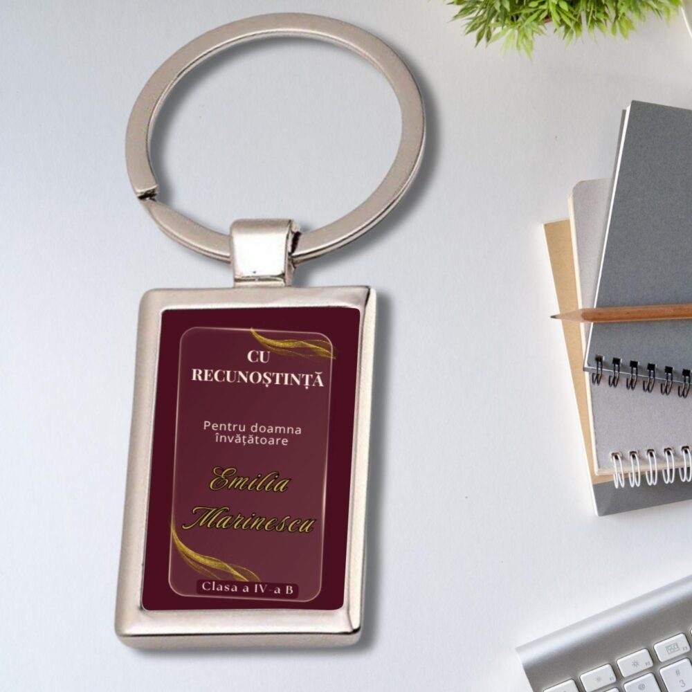 Breloc personalizat pentru invatatoare cu mesaj Cu Recunostinta, cadou elegant de final de an