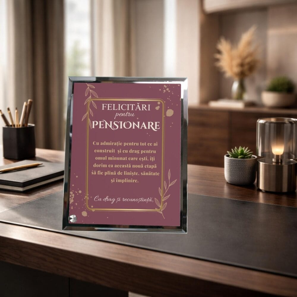 Plachetă pensionare premium burgundy, cadou elegant personalizat cu mesaj de drag și recunoștință
