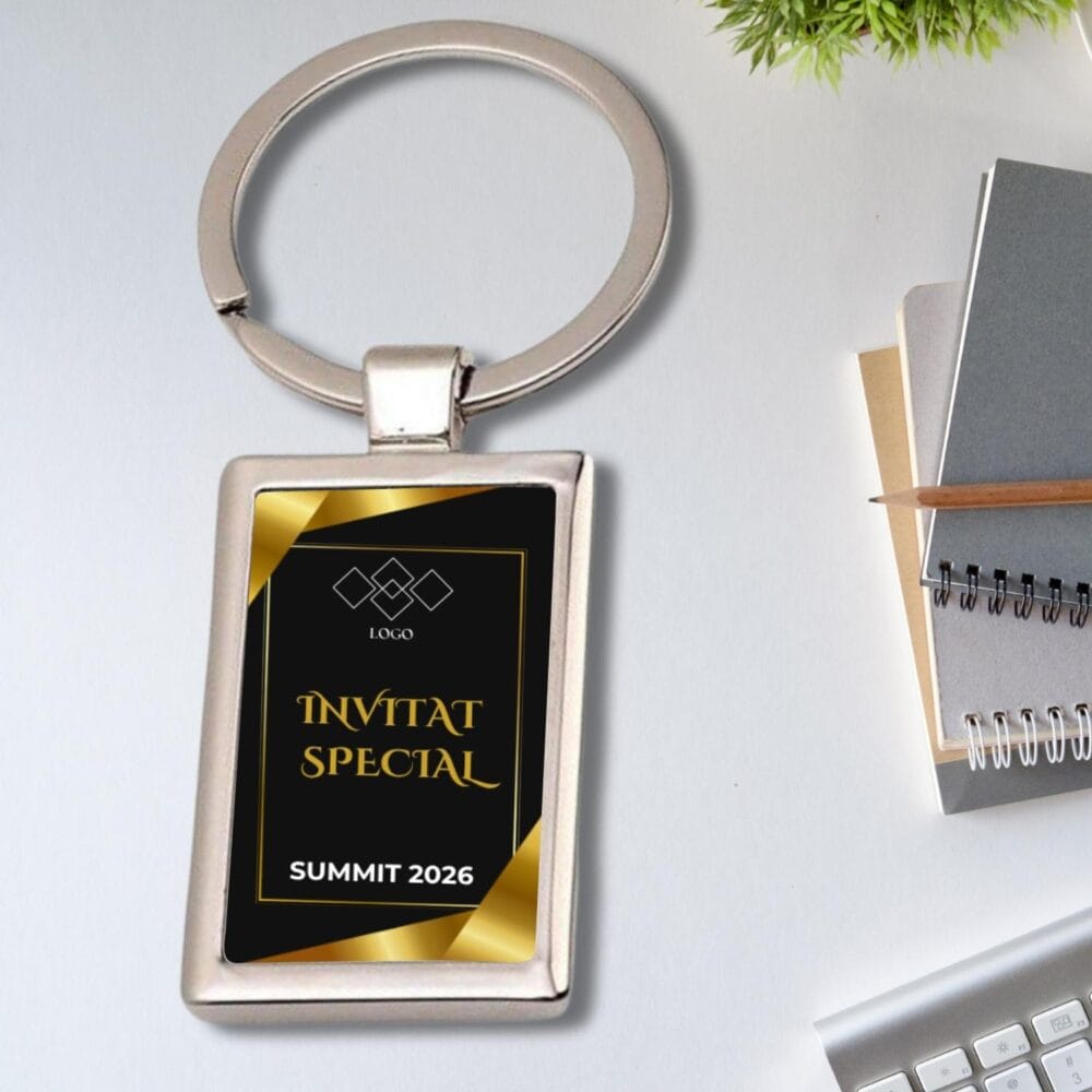 Breloc corporate personalizat Invitat Special, model premium pentru summit si conferinte business