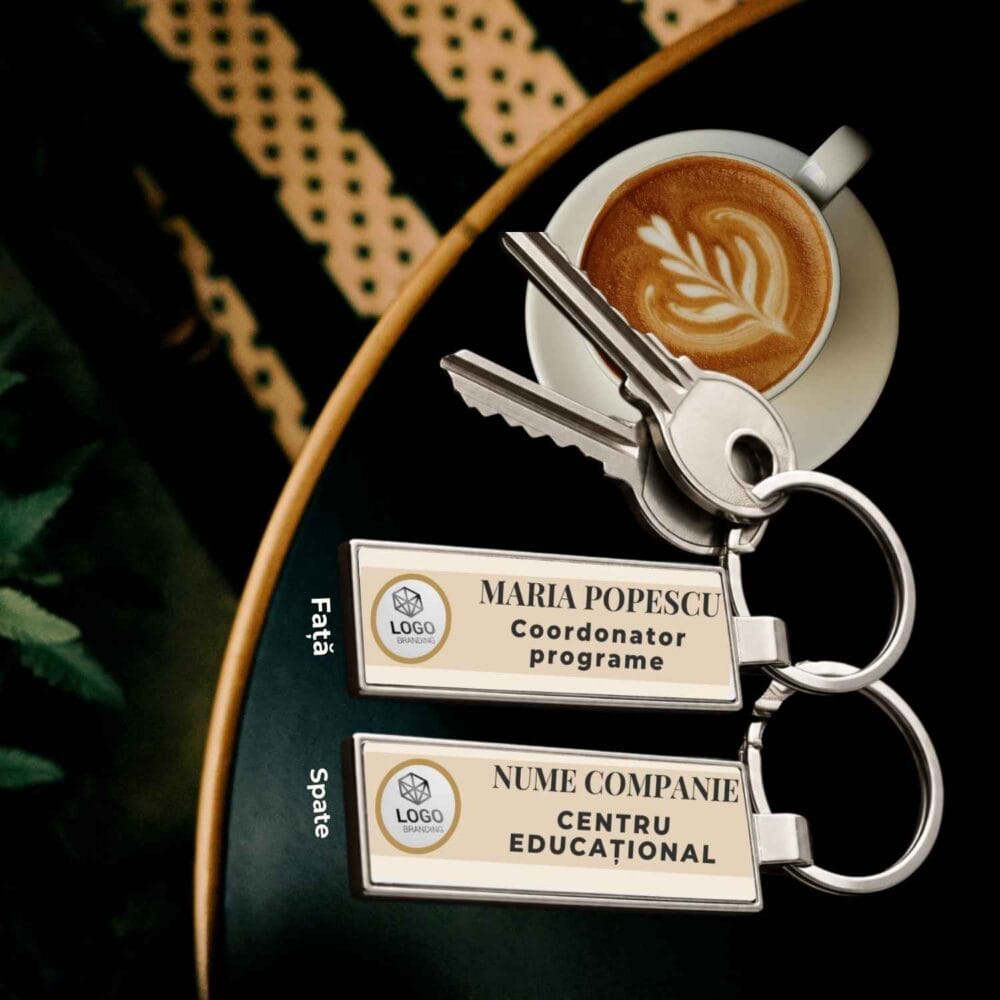 Breloc slim corporate personalizat pentru coordonator program sau centru educational, cu logo si nume